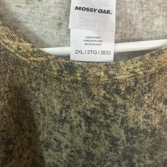 Mossy Oak Camo Long Sleeve with Pink Logo - Picture 3 of 3